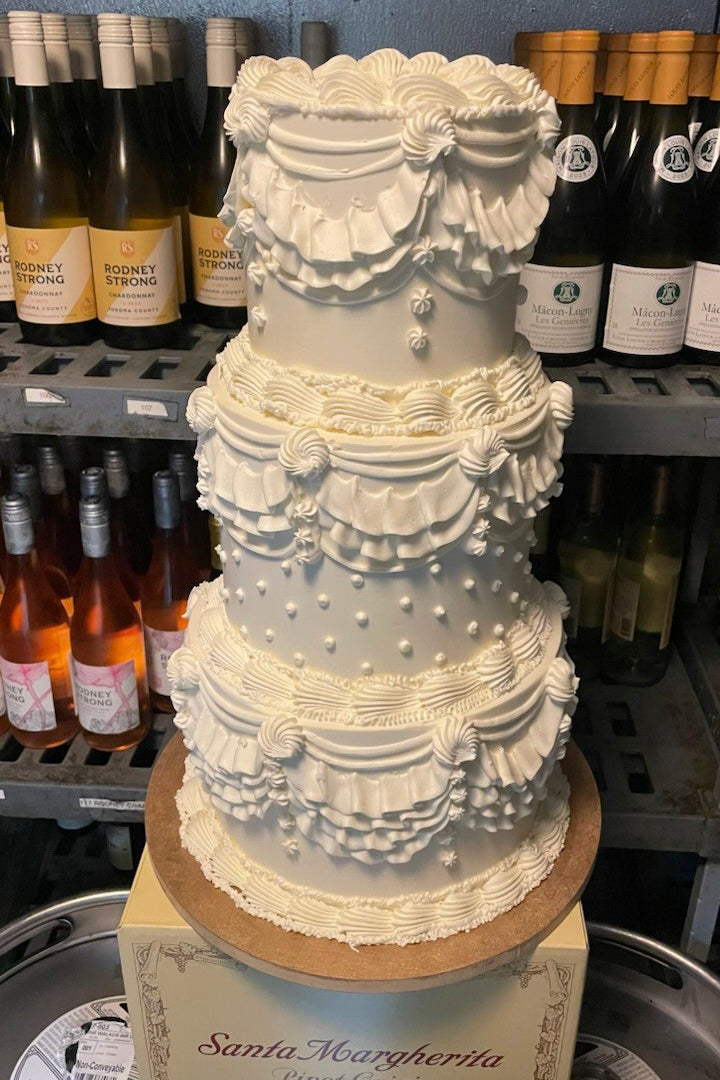 10 Reasons Why Top Planners Pay for Delivery | Never Let Clients Transport Their Own Cake