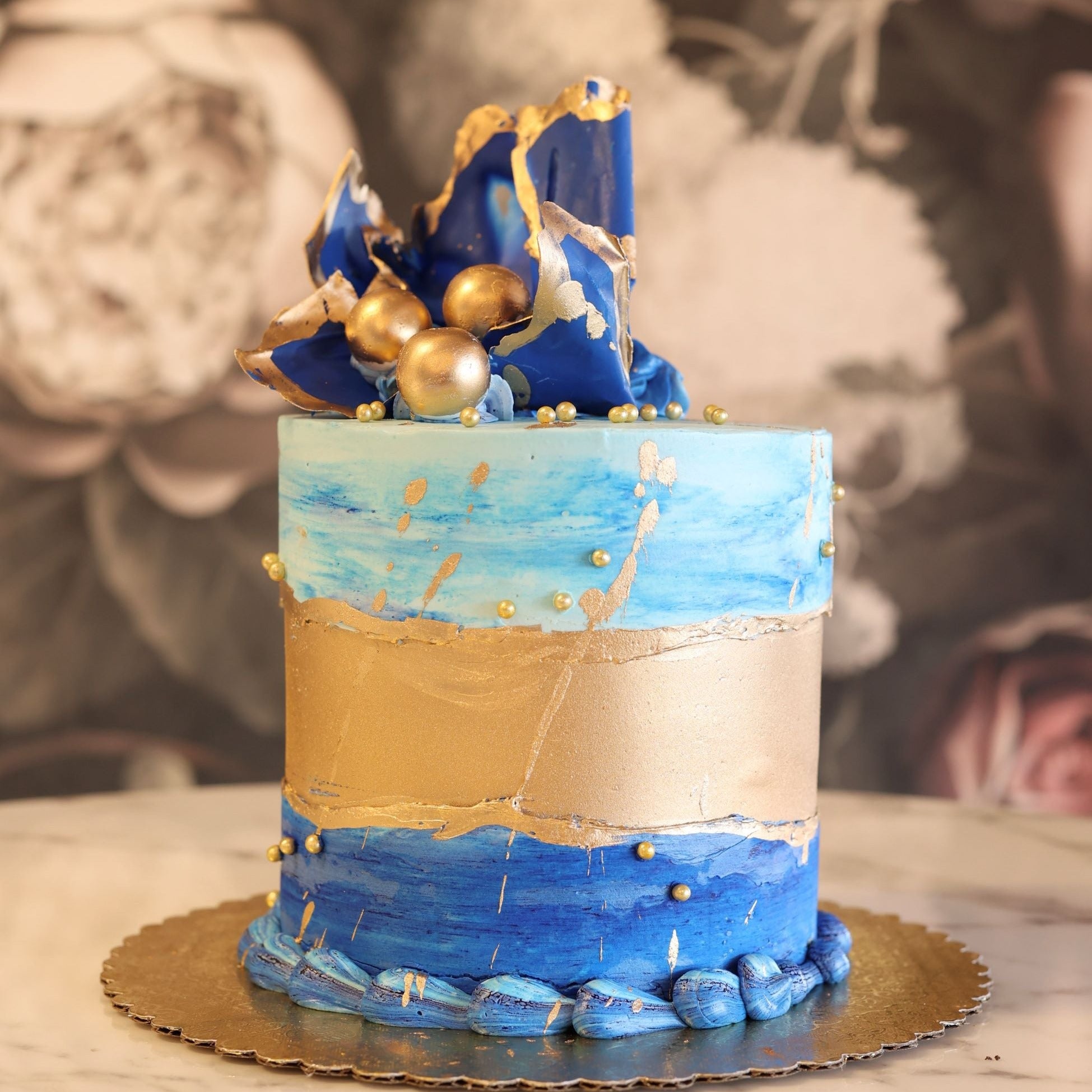Rugged Soul | Edgy Cake | Trendsetter – Rolling In Dough Bakery