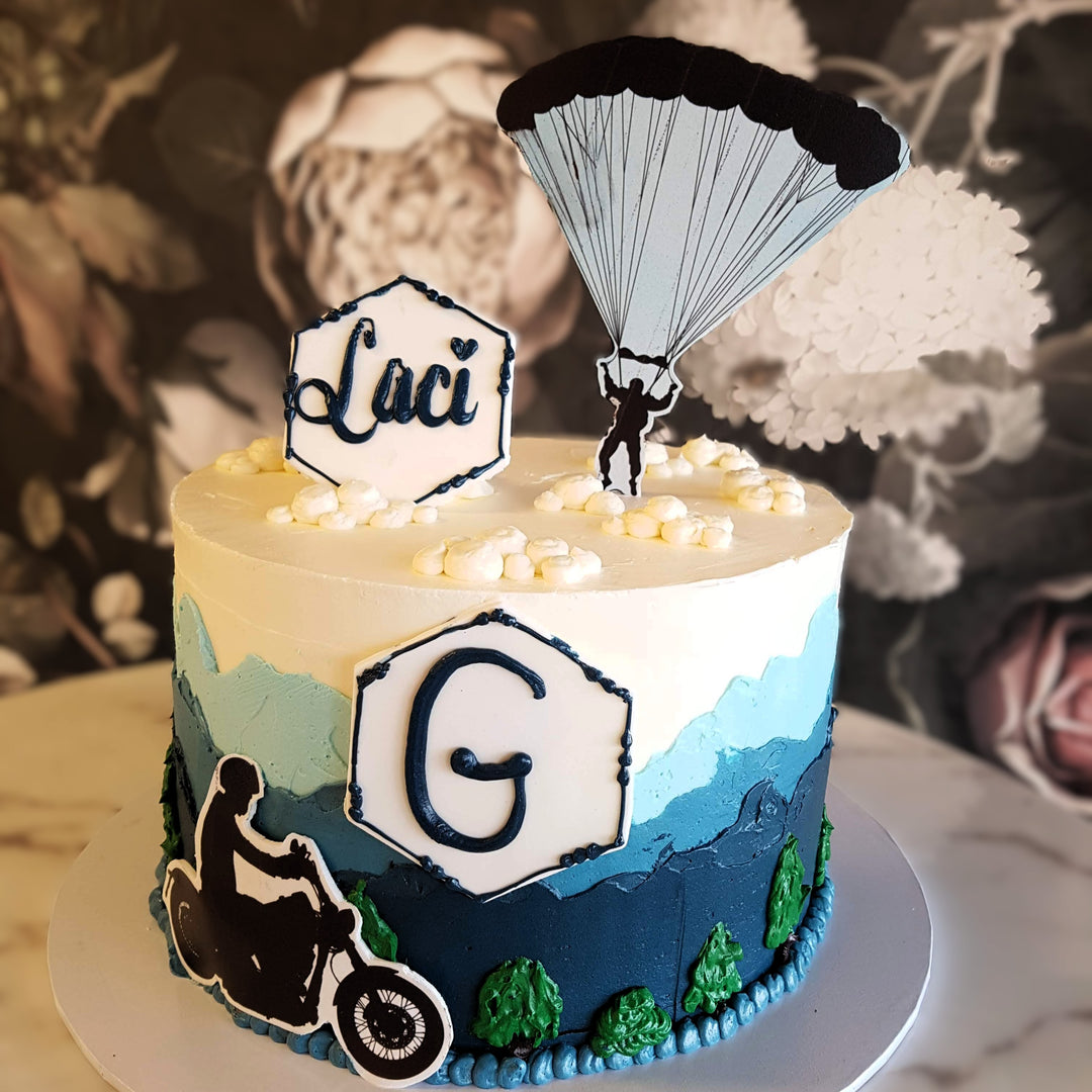 Motorist Cake, Motorcycle Fans, Mens Birthday, Mens Celebration, Hobbies cake, Bakery near me, Best cakes vegas, Harley Davidson, parasailing