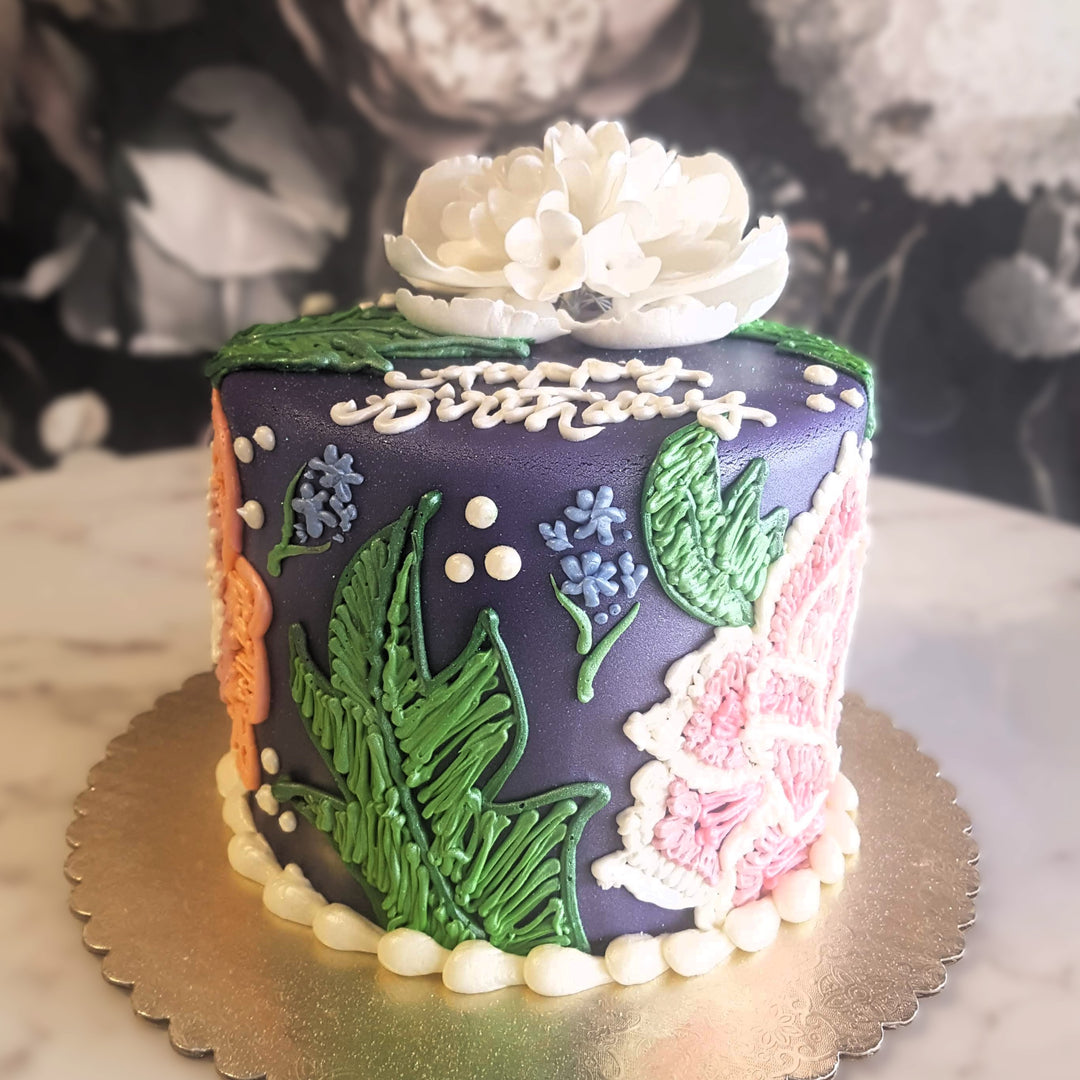vintage floral cake, cake for girls, cake for ladies, cake delivery vegas, bakery near me, classic cake, cake for mom, cake for girlfriend, mom's birthday