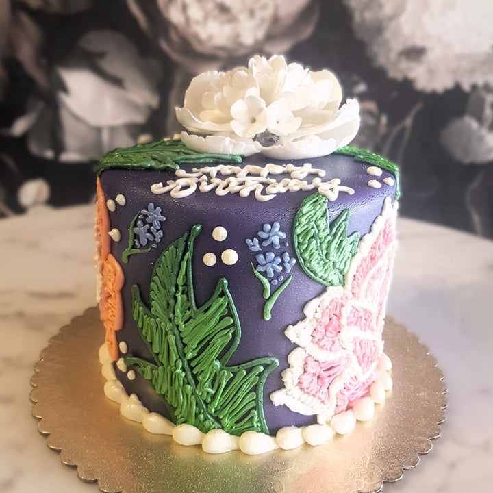 vintage floral cake, cake for girls, cake for ladies, cake delivery vegas, bakery near me, classic cake, cake for mom, cake for girlfriend, mom's birthday