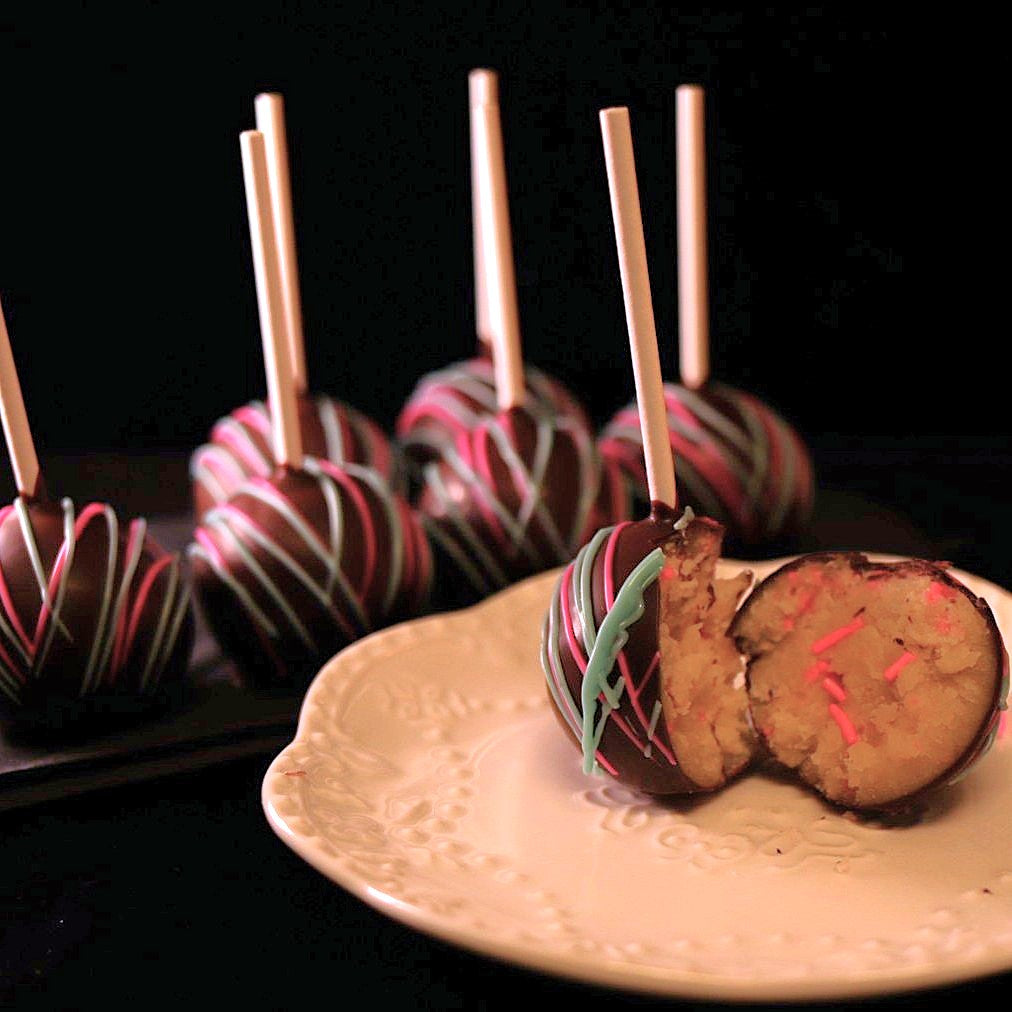 Gender Reveal Cake Pops | Boy or Girl? | Baby Gender Surprise