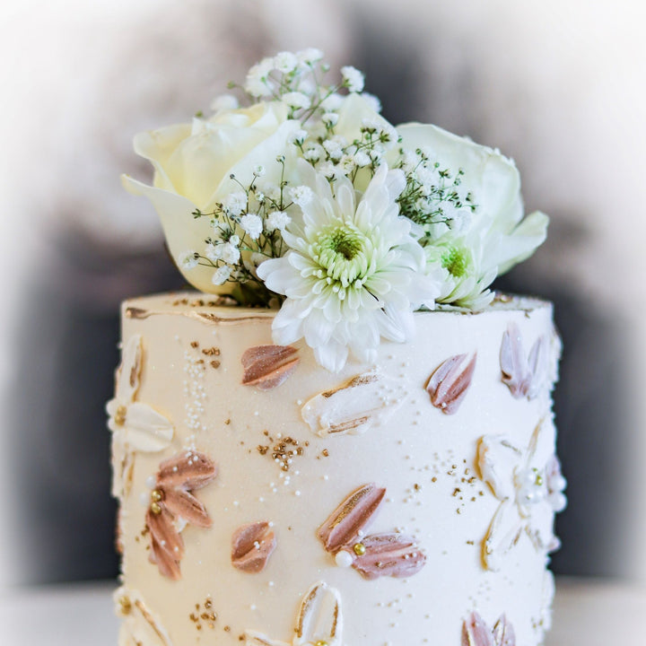 Cake design, bespoke cakes, pallet, florals cake, mother's day, mom's birthday, valentines cake,momma, best mom gift, mother's day party