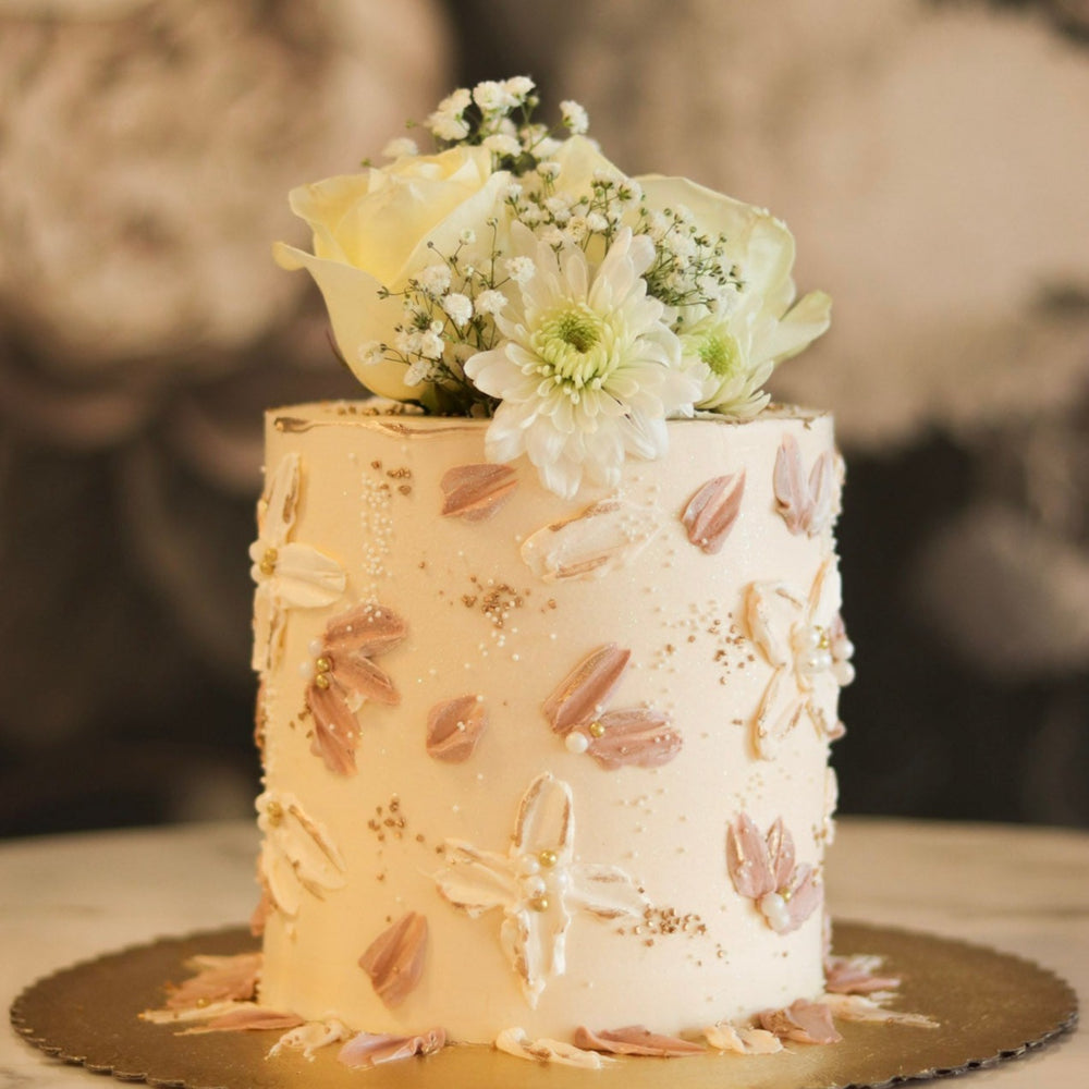 italian meringue buttercream, light and fluffy cake