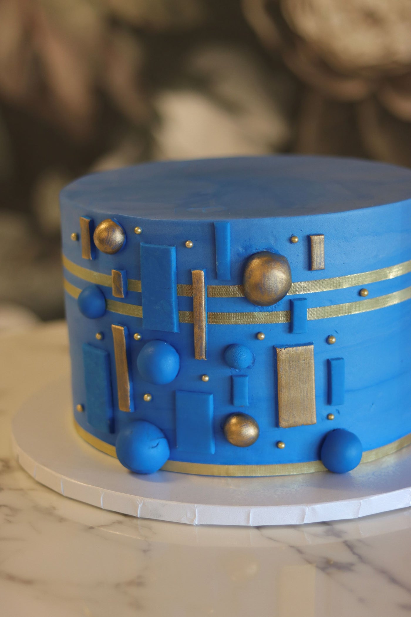 Royal Magnetism | Modern Cake Design | Cake Artistry