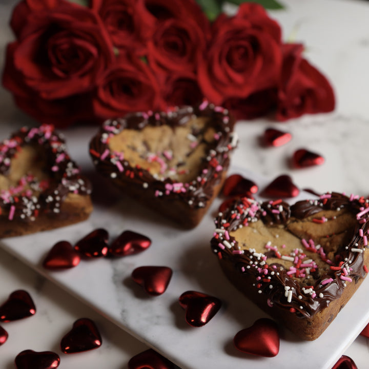 sweet heart, xoxo, hugs and kisses, secret admirer 