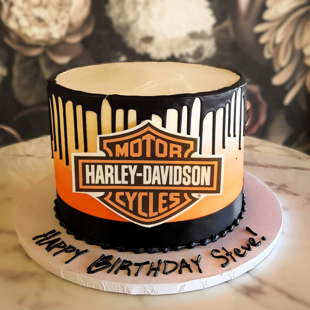 Motorist Cake, Motorcycle Fans, Mens Birthday, Mens Celebration, Hobbies cake, Bakery near me, Best cakes vegas, Harley Davidson