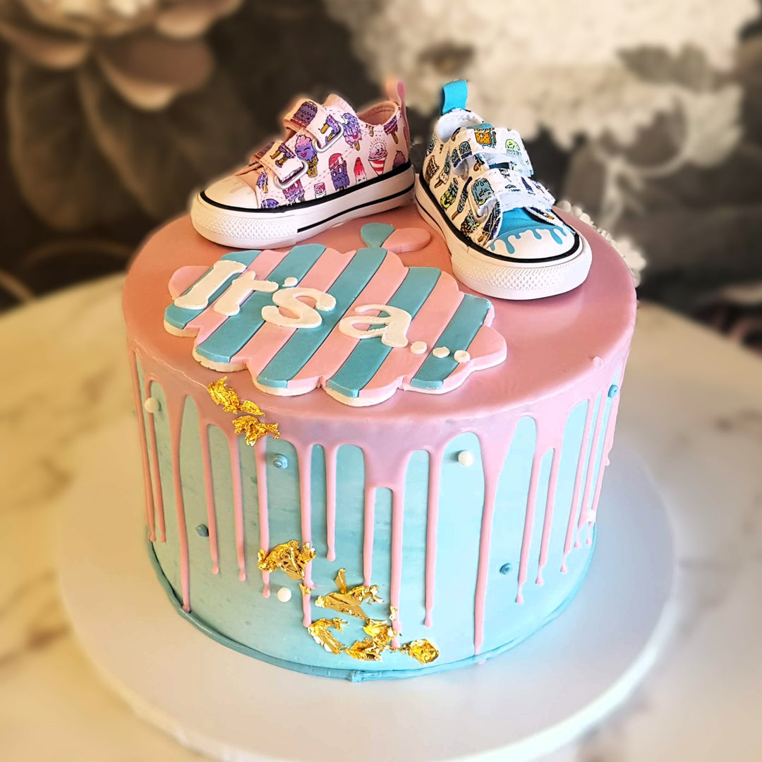 Gender reveal cake, Baby shower, Pink and blue, Baby cake vegas, Bakery near me, Cake Delivery Las Vegas