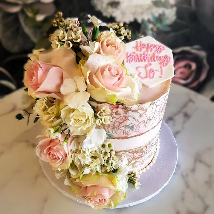 vintage floral cake, cake for girls, cake for ladies, cake delivery vegas, bakery near me, classic cake, cake for mom, cake for girlfriend, mom's birthday 