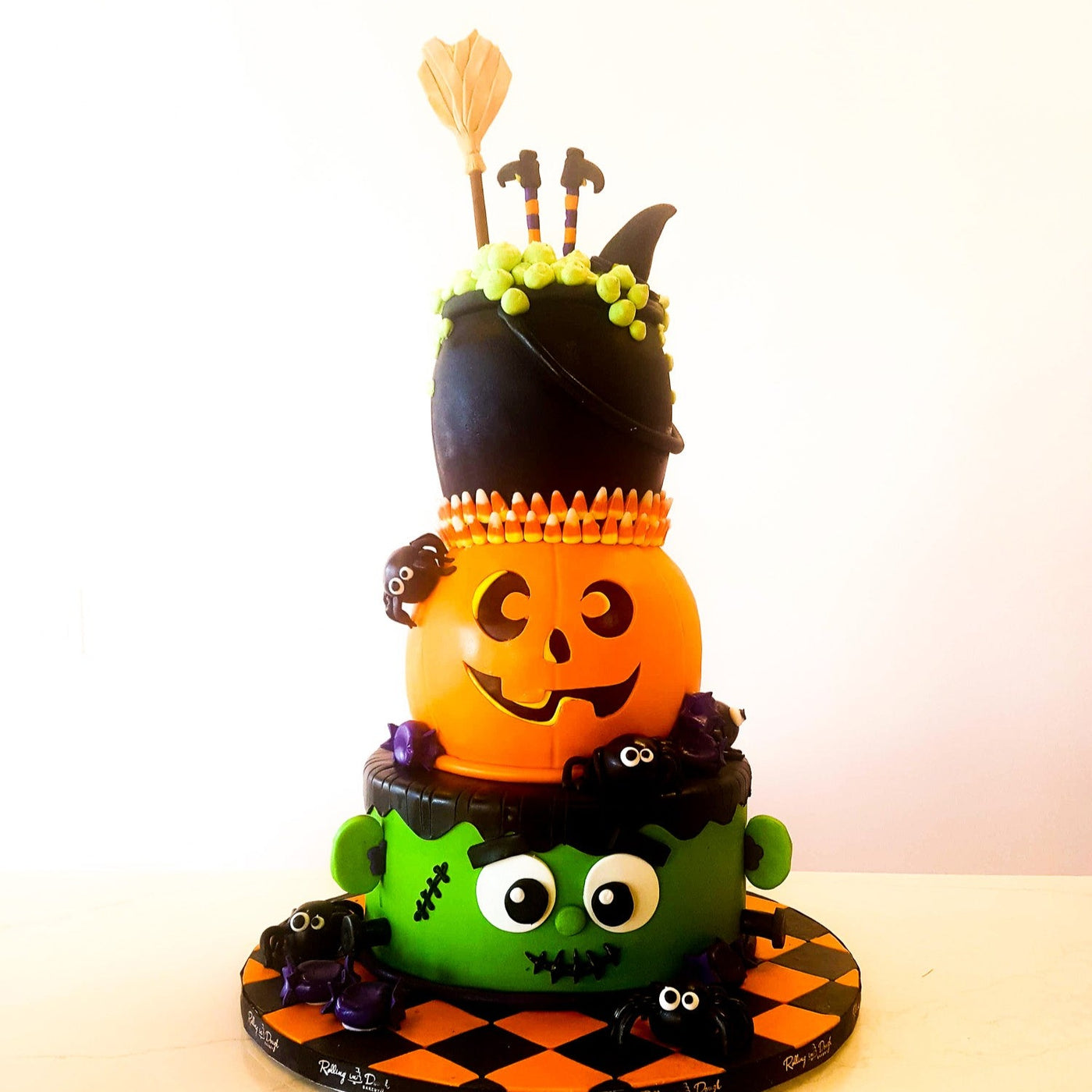 witch cake, jack o lantern cake, Frankenstein cake, spiders,, moster cake, scary and spooky halloween, vegas halloween, party time las vegas ghouls and goblins