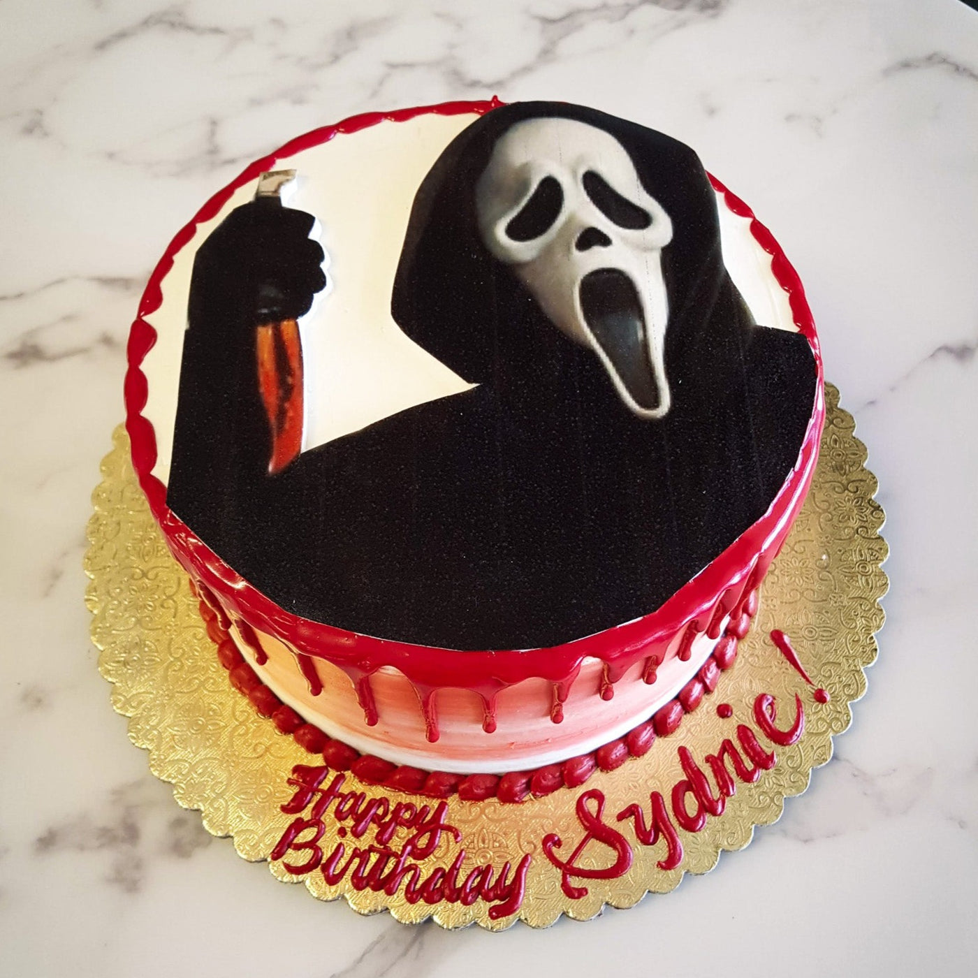 Ghostface, scream cake, halloween party, trending cakes, halloween birthdays