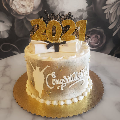 sparkly simple graduation cake diploma cake graduate 2022