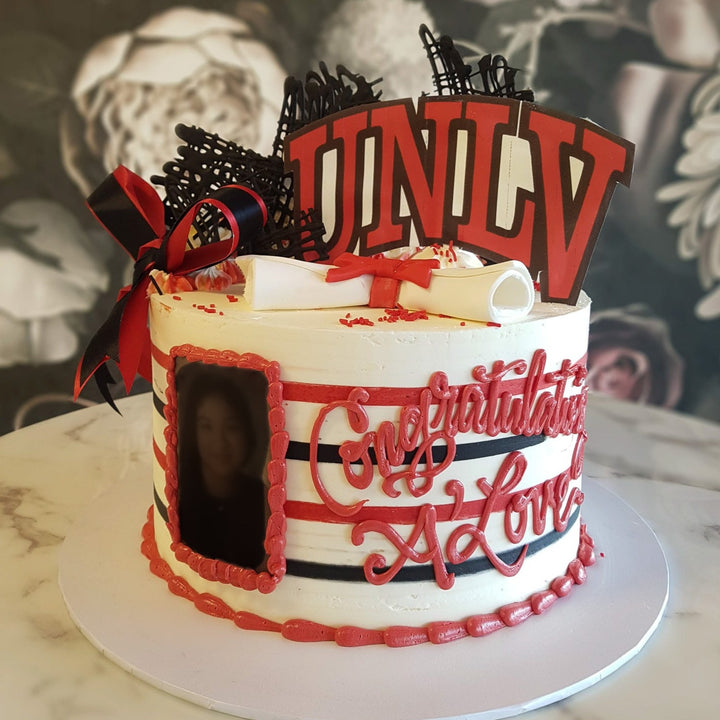 Grad cake, graduation, class of 2023, class of 2024, class of 2025, graduate, congratulations