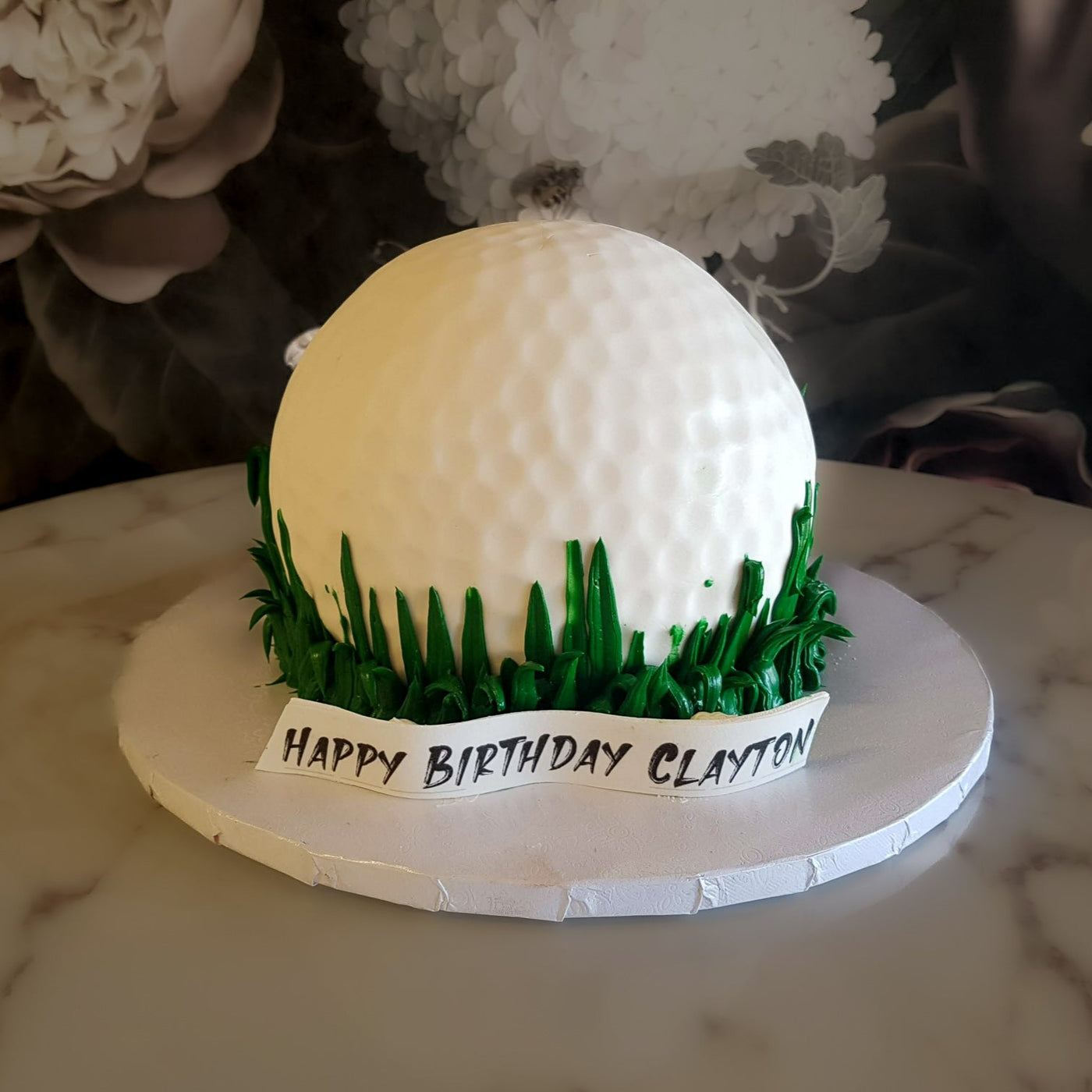 golf cake, gold lover, golfer, golf ball, tee off cake, best gold cake in vegas, carved ball cake, best of vegas, delicious cake