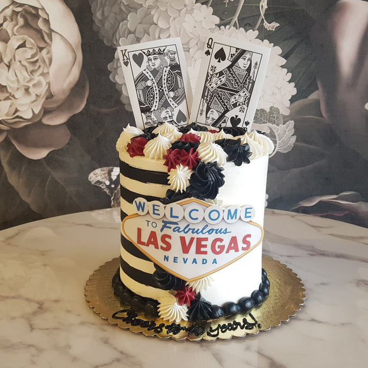 Vegas King and Queen | Bestseller | Elopement Cake