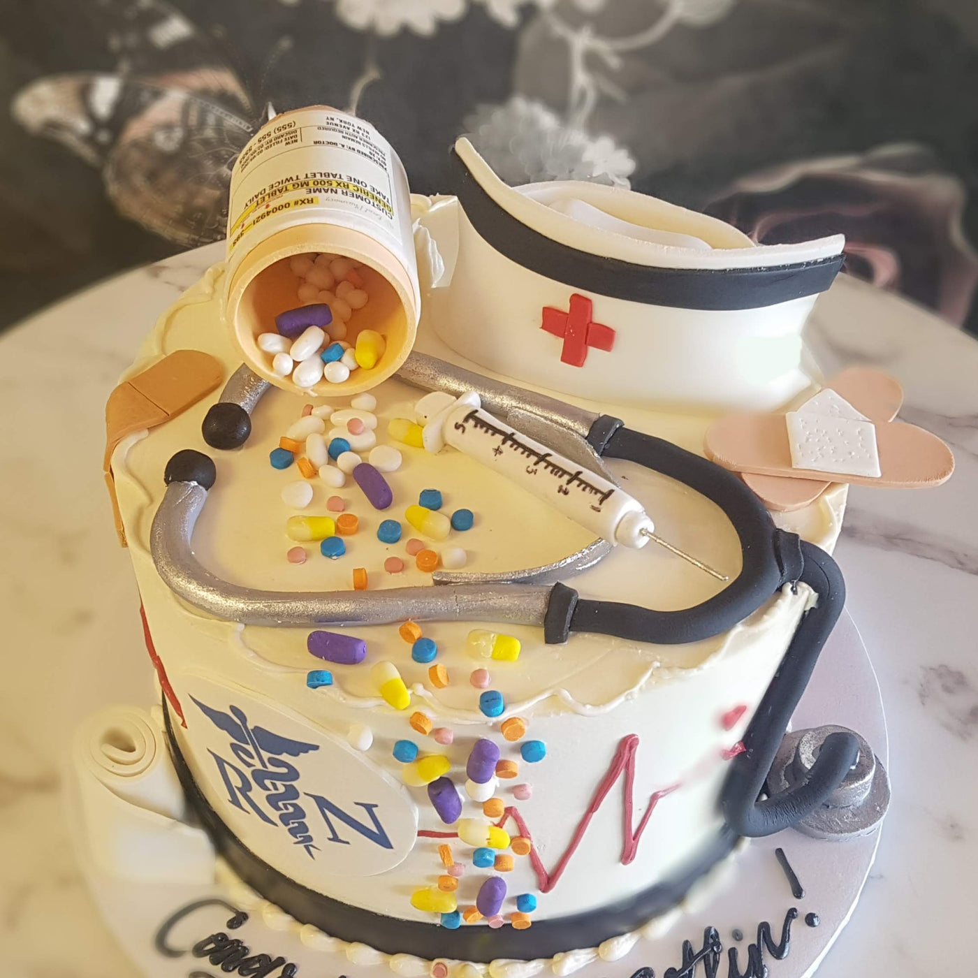 nursing cake, graduation class of 2023, class of 2024, class of 2025, class of 2026