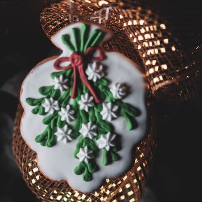 mistle toe cookie