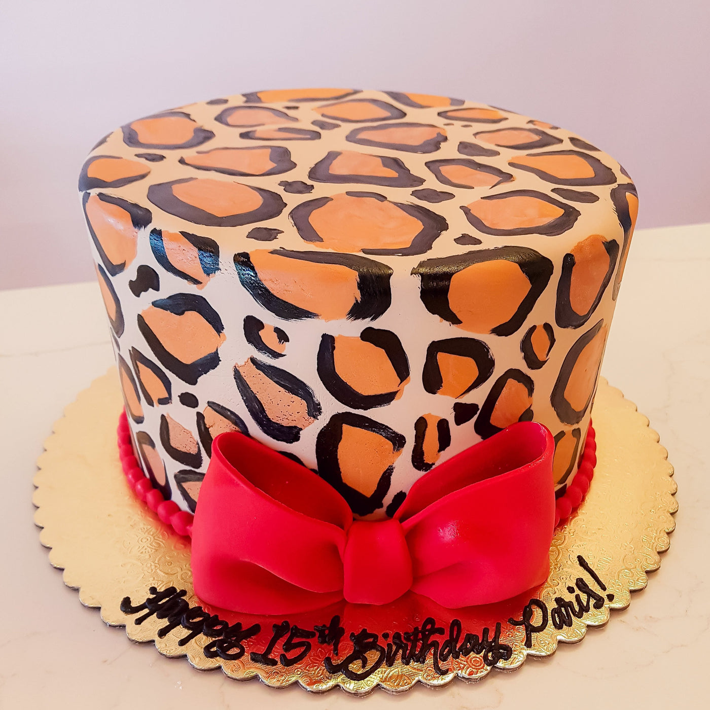 Jungle cake, safari cake, bachelorette cake, 50s cake, 60s cake, 40s cake, cheetah print cake, ladies cake, best cake, beautiful design, elegant lady cake, wild cake, sexy cake